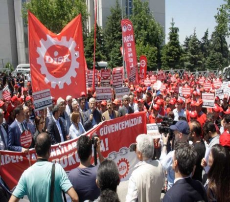 DİSK: Kıdem tazminatının fona devredilmemesi için gerekirse grev yaparız
