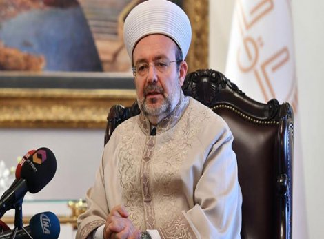 Diyanet İşleri Başkanı Görmez'den gençlere sosyal medya uyarısı: Uzak durun