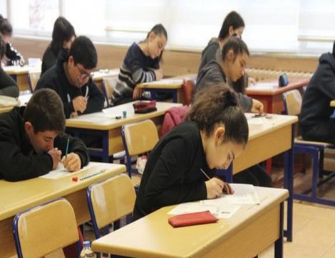 Eğitim İş'ten 'Liselere giriş sınavına' ilişkin açıklama: Bu yıl eski sistemle devam edilmeli