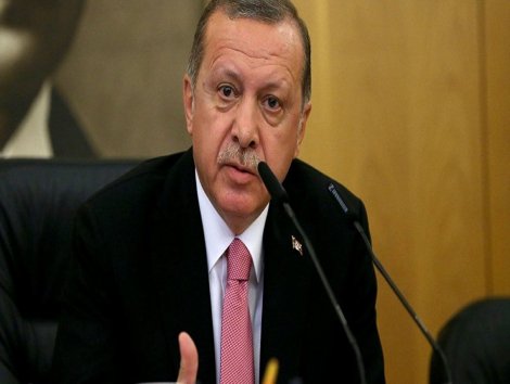 Erdoğan: En ciddi mücadeleyi yürüten Türkiye’yi terör örgütleriyle yan yana göstermenin yolları aranıyor