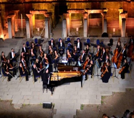 Fazıl Say ve Viyana Oda Orkestrası'ndan Efes'te muhteşem konser