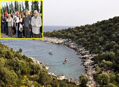 Finike'de kadınlar plajı yapmak istediler, Finikeliler tepki gösterdi