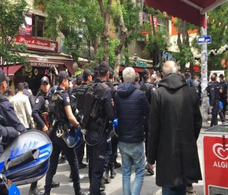 Gülmen ve Özakça'nın gözaltına alınmasını protesto için toplananlara müdahale