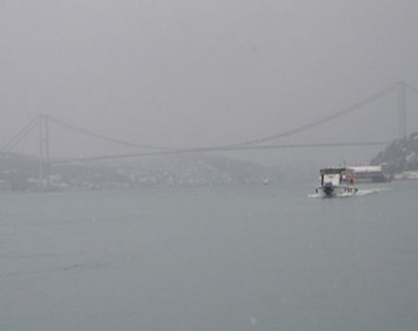 İstanbul Boğazı gemi trafiğine kapatıldı
