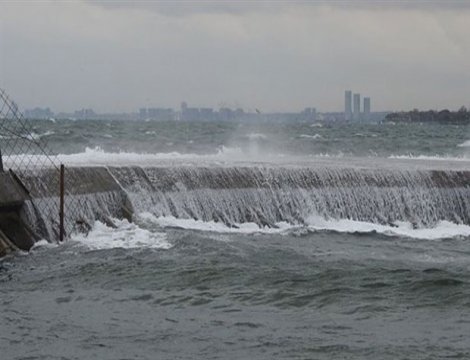 İstanbul'da deniz ulaşımına lodos engeli