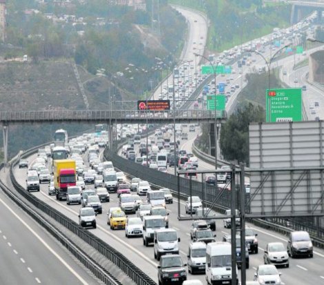 İstanbul’da hangi yollar trafiğe kapatıldı?