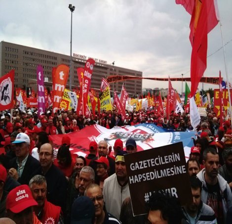 Kani Beko: İşsizlik fonumuzu gasp etmek isteyen leş kargalarına izin vermeyeceğiz