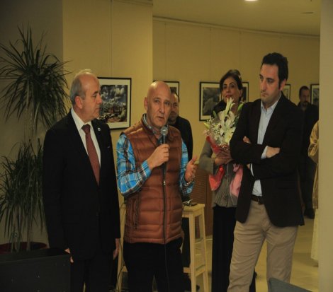 Kartal Belediyesi'inde 'Nükleer mi Sinop'a mı?' adlı fotoğraf sergisi açıldı