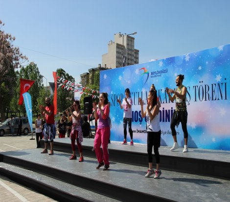 Kış spor okullarında 2 bin çocuk sertifika aldı