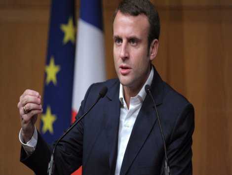 Macron: Esad kalacak, sahada kazanan Rusya ve İran tarafından korunuyor