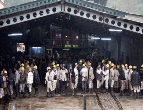 Maden işçileri özelleştirmeye karşı direniyor: Ocaktan çıkmama eylemi başladı!