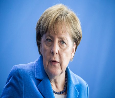 Merkel: Nazi benzetmesi son bulmalı