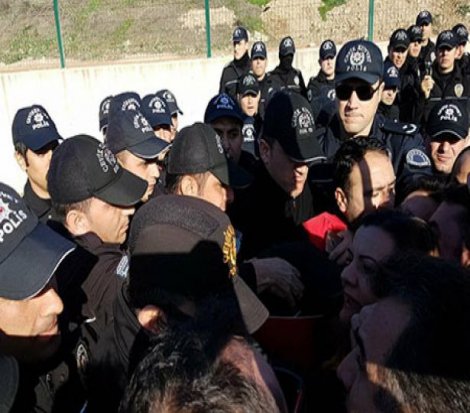 Posco işçileri ile Birleşik Metal-İş yöneticileri gözaltında!