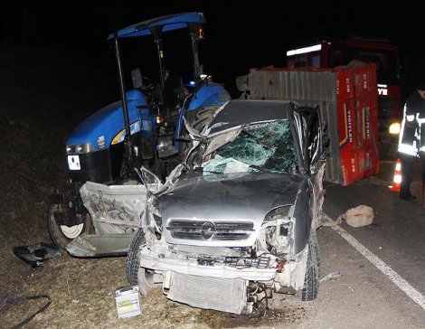 Samsun ve Balıkkesir'de trafik kazaları: 4 kişi öldü 8 kişi yaralandı
