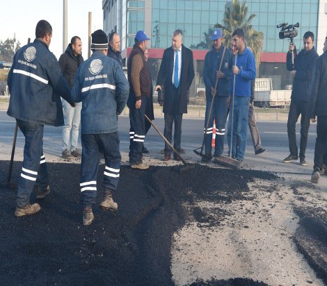 Seyhan Belediyesi hizmette soğuk dinlemiyor