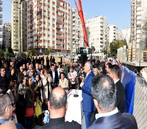 Seyhan Belediyesi'nden Yeşilyurt’a 13 milyon liralık yatırım