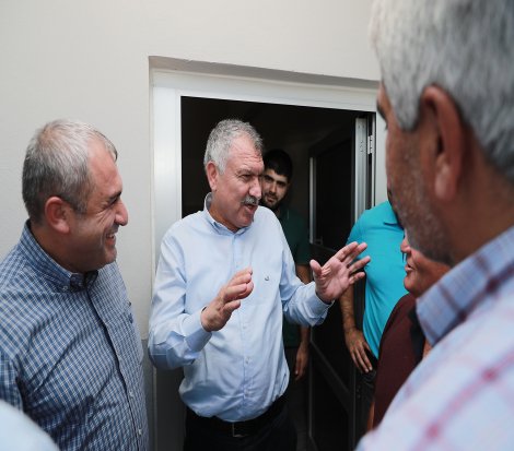 Seyhan’da asfalt çalışması devam ediyor