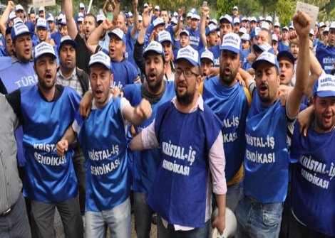 Şişecam grevi, 'milli güvenliği bozucu' nitelikte görüldüğünden ertelendi! Şişecam grevi, 'milli güvenliği bozucu' nitelikte görüldüğünden ertelendi!