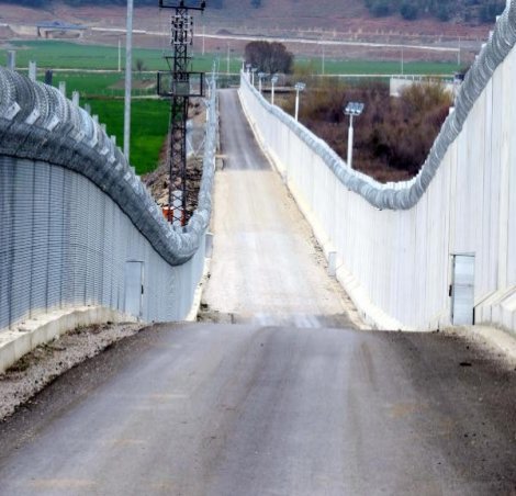 'Türkiye-İran sınırına duvar örülecek'