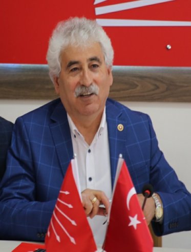 'Yurttaş olmayı içine sindiremeyenler, Atatürk'e saldırıyor'