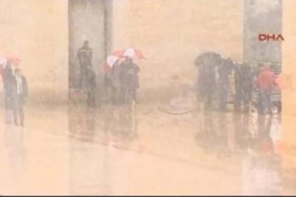 Anıtkabir'deki 23 Nisan törenine Erdoğan ve Meclis Başkanı Kahraman katılmadı