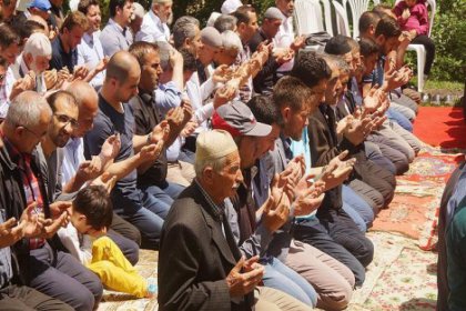 Ankara'da turşu üreticileri yağmur duasına çıktı