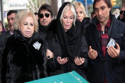 Ayşe Ersayın son yolculuğuna uğurlandı