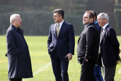 Aziz Yıldırım'dan flaş Advocaat kararı