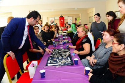 Başkan İmamoğlu, üreten kadınları ziyaret etti