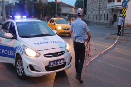 Beşiktaş'ta çöken yol trafiğe açıldı