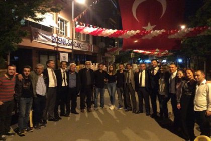 Boşnaklar iftarda Zeybek oynayan Atatürk'ü izledi ve Efelerle Zeybek oynadılar