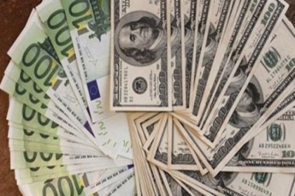 Dolar ve Euro'daki rekorlar sonrası gözler Merkez Bankası'na çevrildi