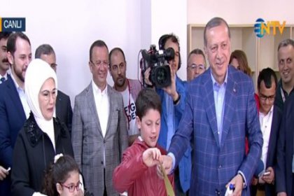 Erdoğan: Milletimin kampanyayı bir kenarı koyup geleceğe yürüyeceğine inanıyorum!