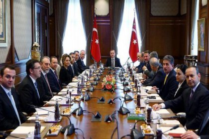 Erdoğan, patronlarla basına kapalı bir görüşme gerçekleştirdi