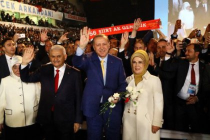 Erdoğan yeniden AKP Genel Başkanı oldu