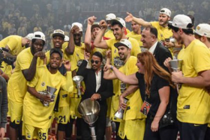 Fenerbahçe, Olympiakos'u 80-64 yenerek Şampiyon oldu