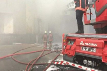 Hadımköy'de lojistik deposunda yangın çıktı