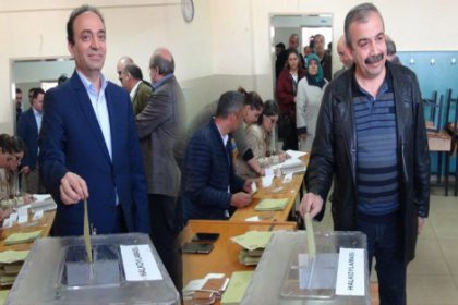 HDP'li vekiller, oylarını Ankara'da kullandı