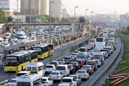 İstanbul'da bazı yollar trafiğe kapatılacak