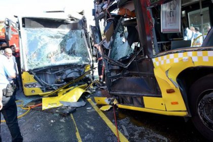 İstanbul'da metrobüs kazası: 32 yaralı