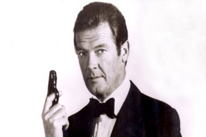 James Bond efsanesi Roger Moore yaşamını yitirdi