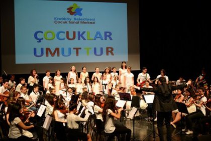 Kadıköy'de çocuklar Atatürk için çalacak