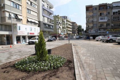 Karşıyaka adım adım yenileniyor