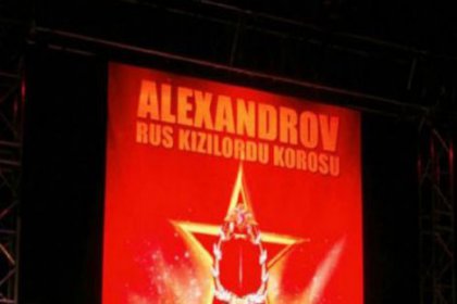 Kazadan sonra Kızıl Ordu Korosu'nun ilk yurtdışı konseri İstanbul'da