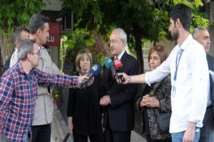 Kılıçdaroğlu, Afet İnan'ın kızı Arı İnan'ı ziyaret etti