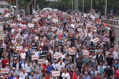 'Kılıçdaroğlu'nun Adalet Yürüyüşü siyasetin akışını değiştirebilir'