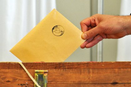 Lüksemburg'da kayıtlı seçmen sayısı 571, kullanılan oy 9 bin 729