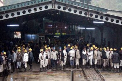 Maden işçileri özelleştirmeye karşı direniyor: Ocaktan çıkmama eylemi başladı!