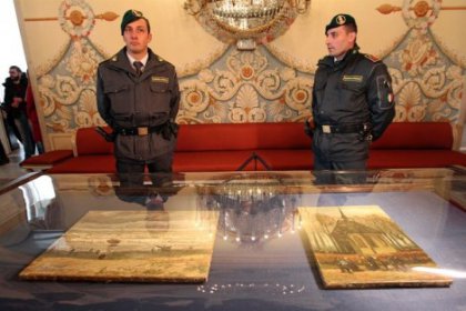 Mafyanın elinde bulunan Van Gogh tabloları 14 yıl sonra ilk kez sergileniyor
