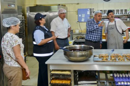 Maltepe Belediyesi’nden 1558 gıda işletmesine denetim